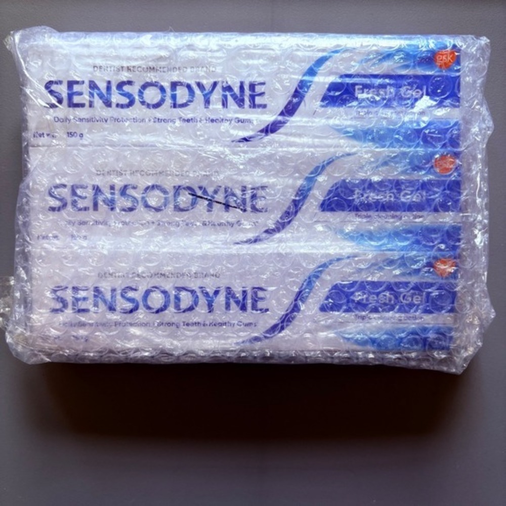 3-pack of Sensodyne Fresh Gel toothpaste New sealed.